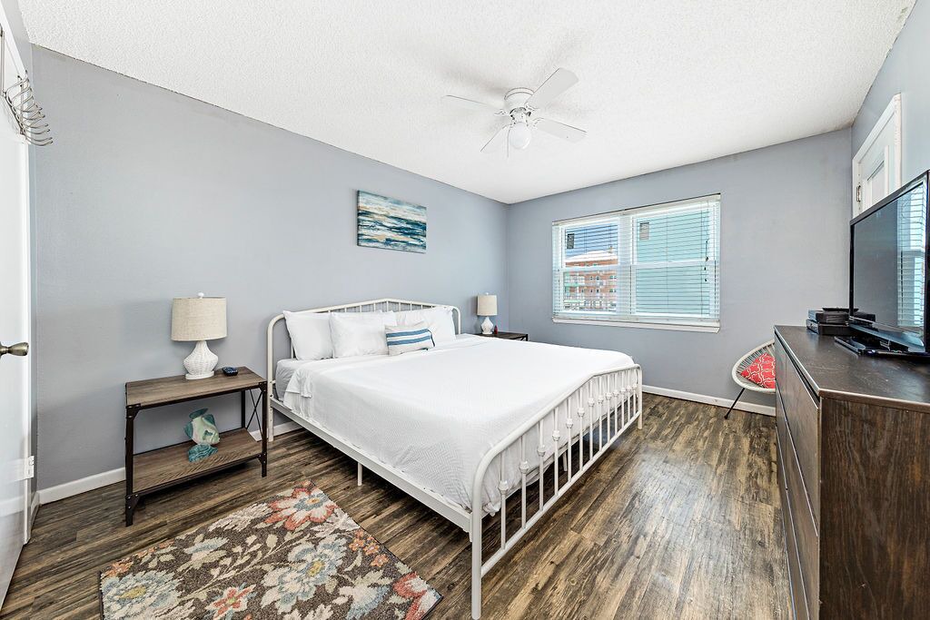 Photo of Bedroom in Gulf Shores
