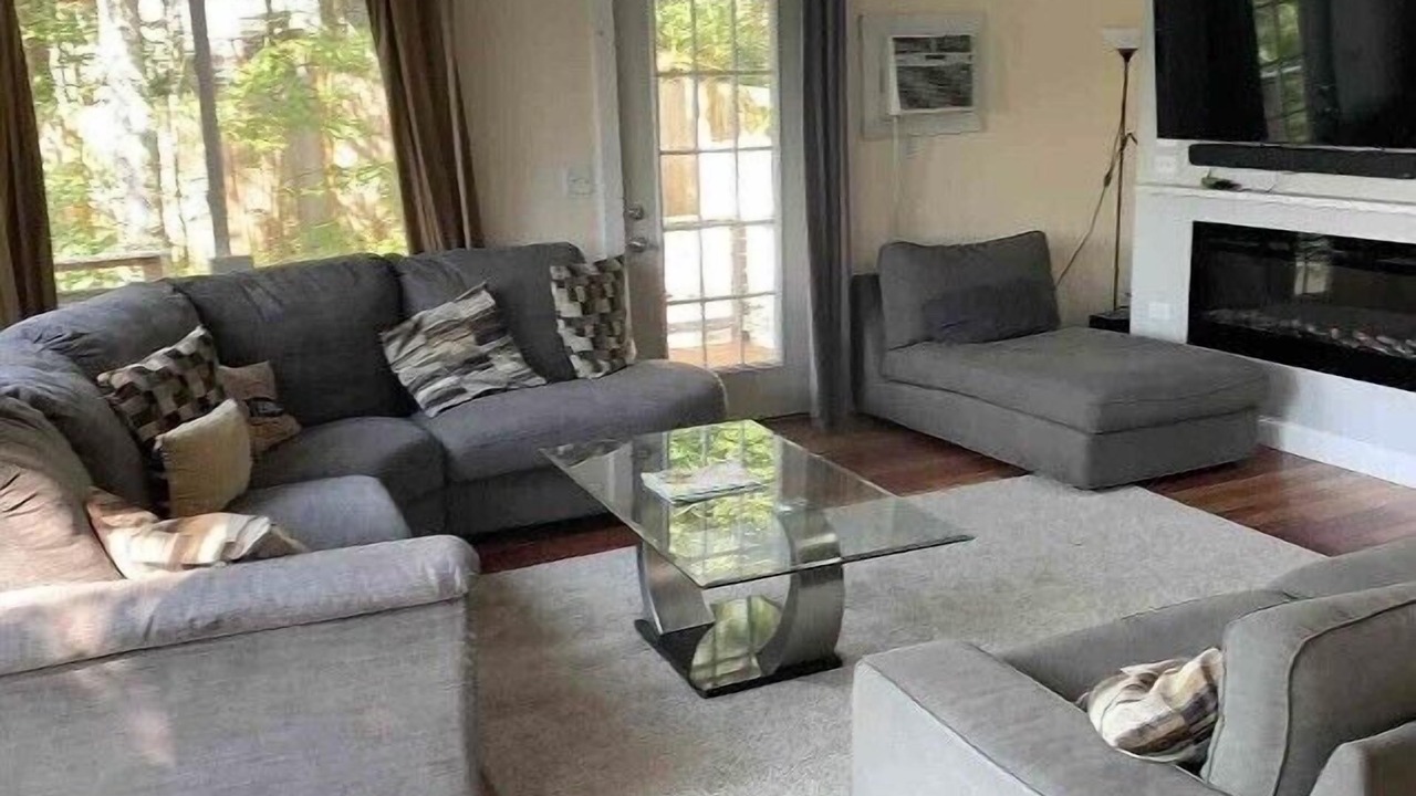Photo of Livingroom in Freedom