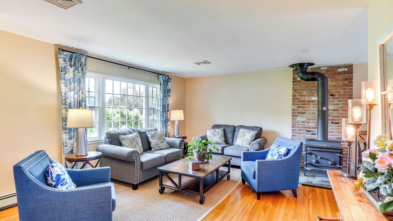 Photo of Bedroom in Salt Point