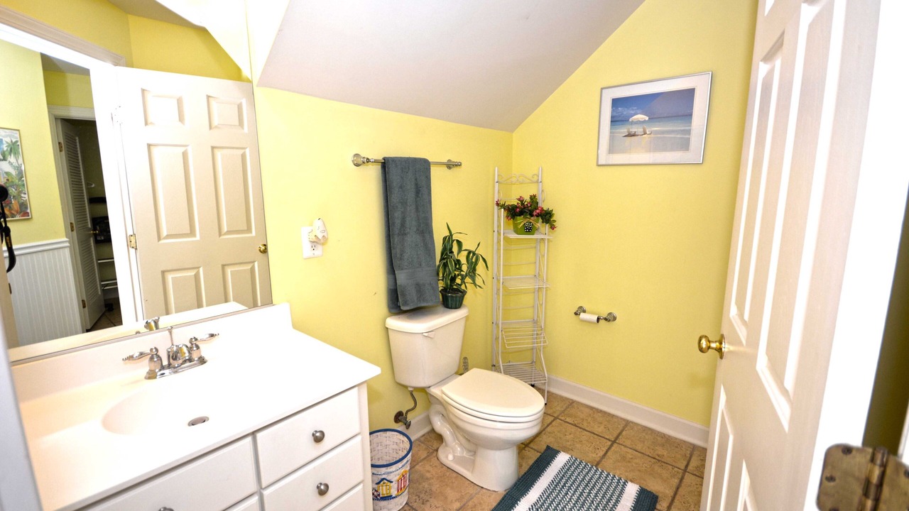 Photo of Bathroom in Sunset Island