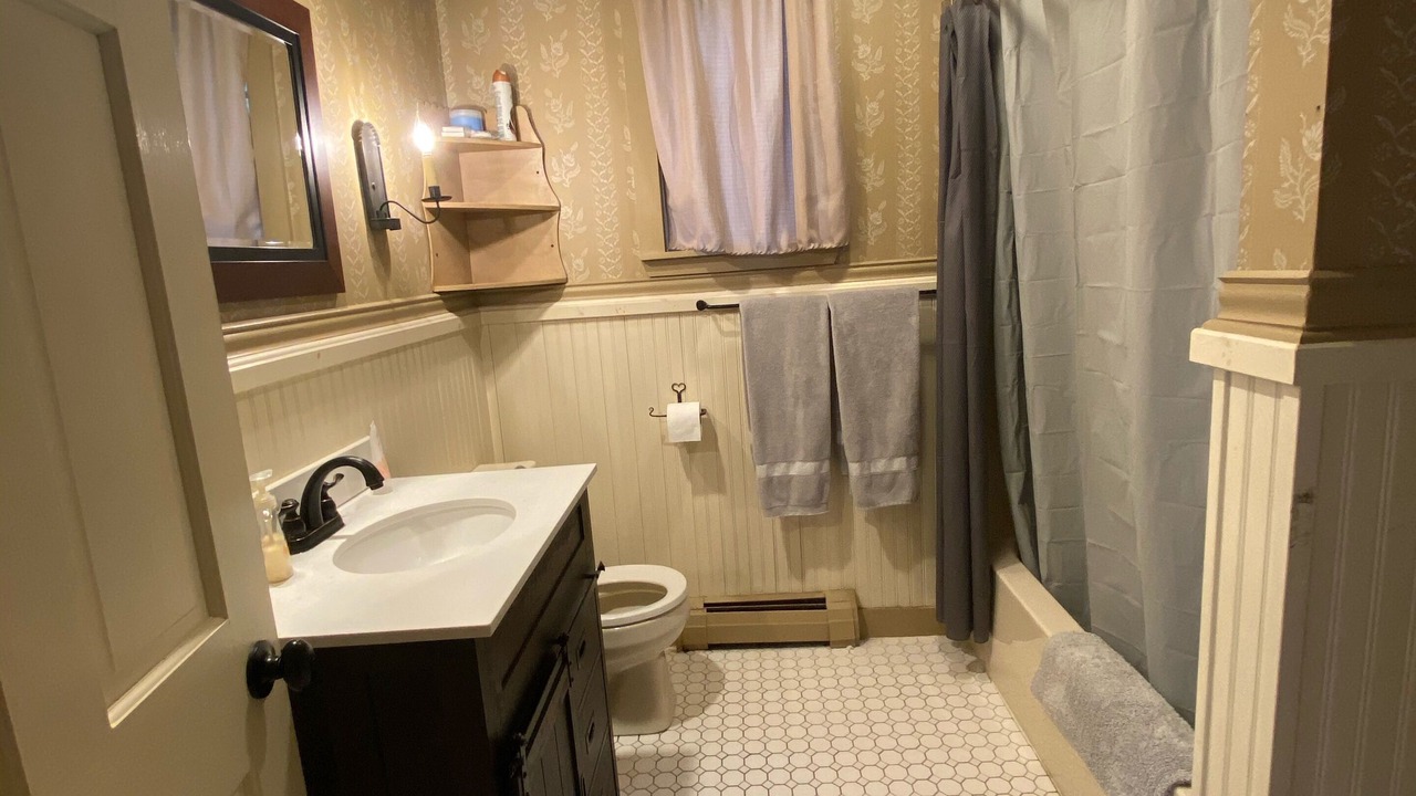 Photo of Bathroom in Brownfield