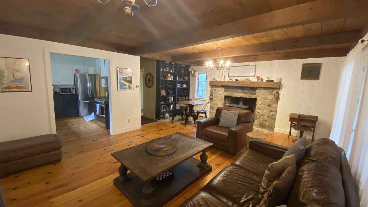 Photo of Livingroom in Brownfield