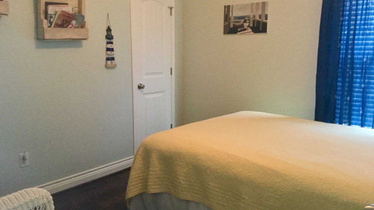 Photo of Bedroom in Crystal Beach