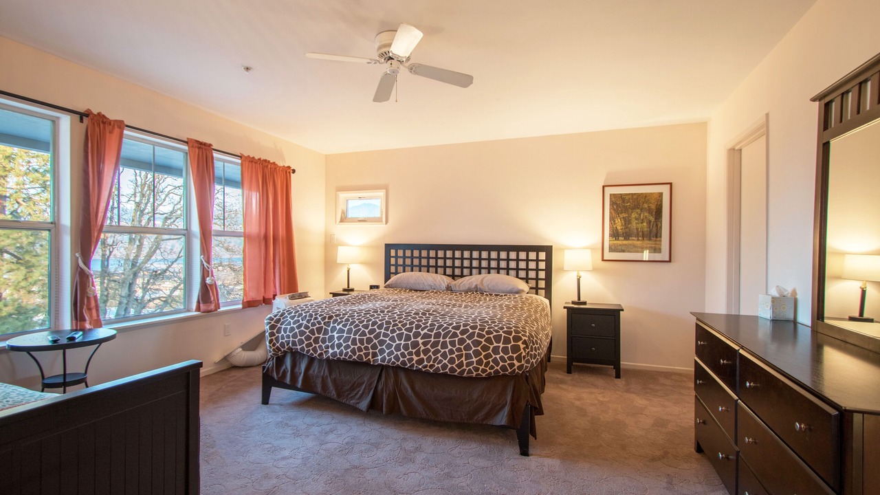 Photo of Bedroom in Hood River
