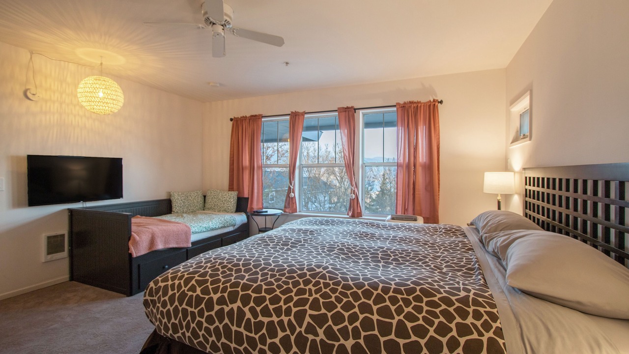Photo of Bedroom in Hood River