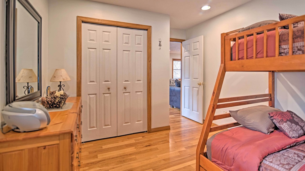 Photo of Bedroom in Elkins