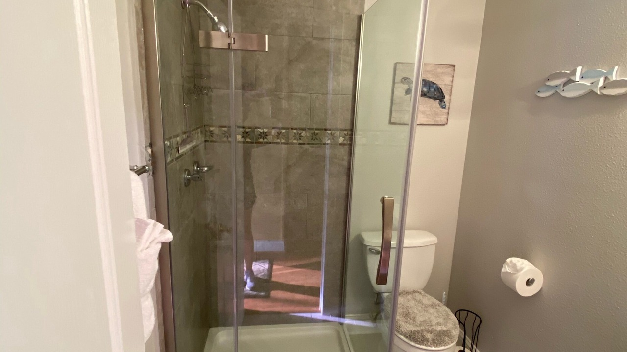 Photo of Bathroom in Jamaica Beach