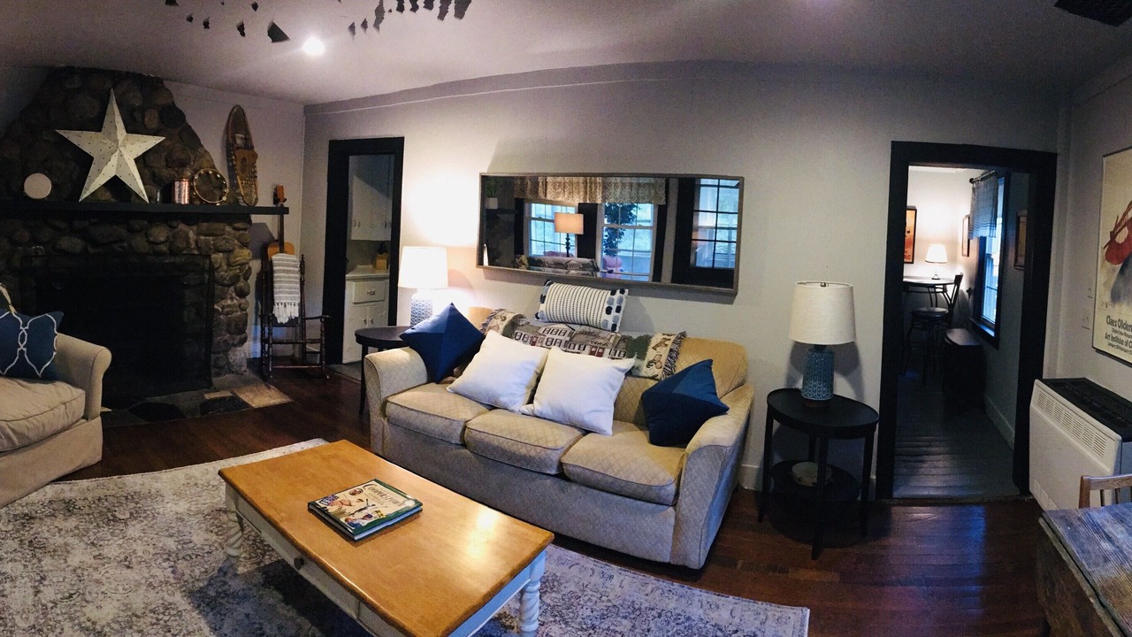 Photo of Livingroom in Cooperstown
