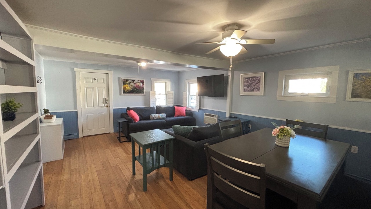 Photo of Livingroom in Rockland