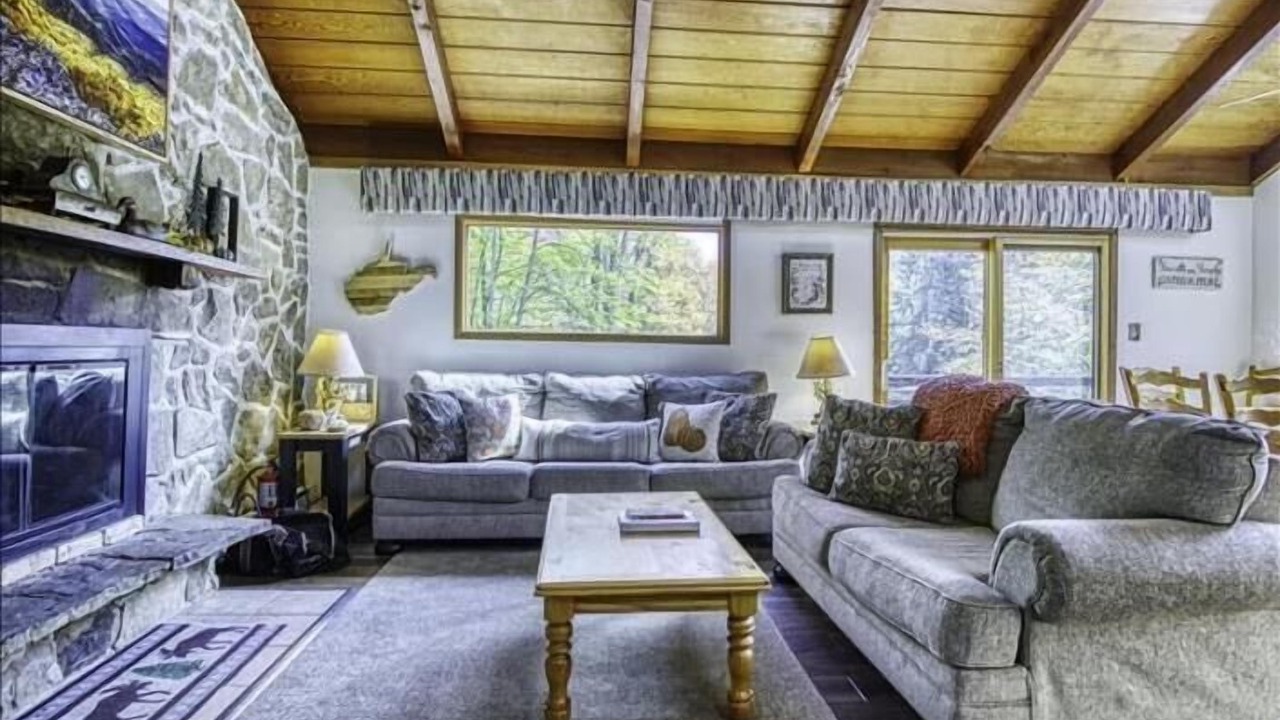 Photo of Livingroom in Timberline