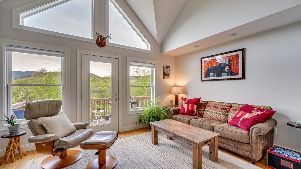 Photo of Livingroom in Thornton