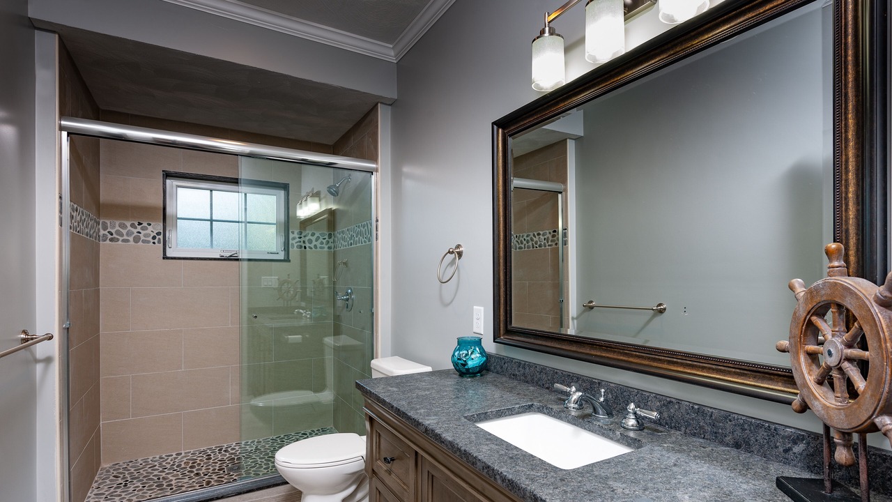 Photo of Bathroom in York Beach