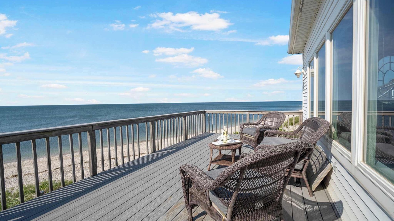 Photo of Patio Balcony in Wading River