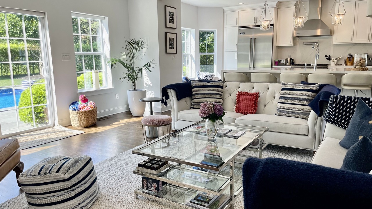 Photo of Livingroom in Shinnecock Hills
