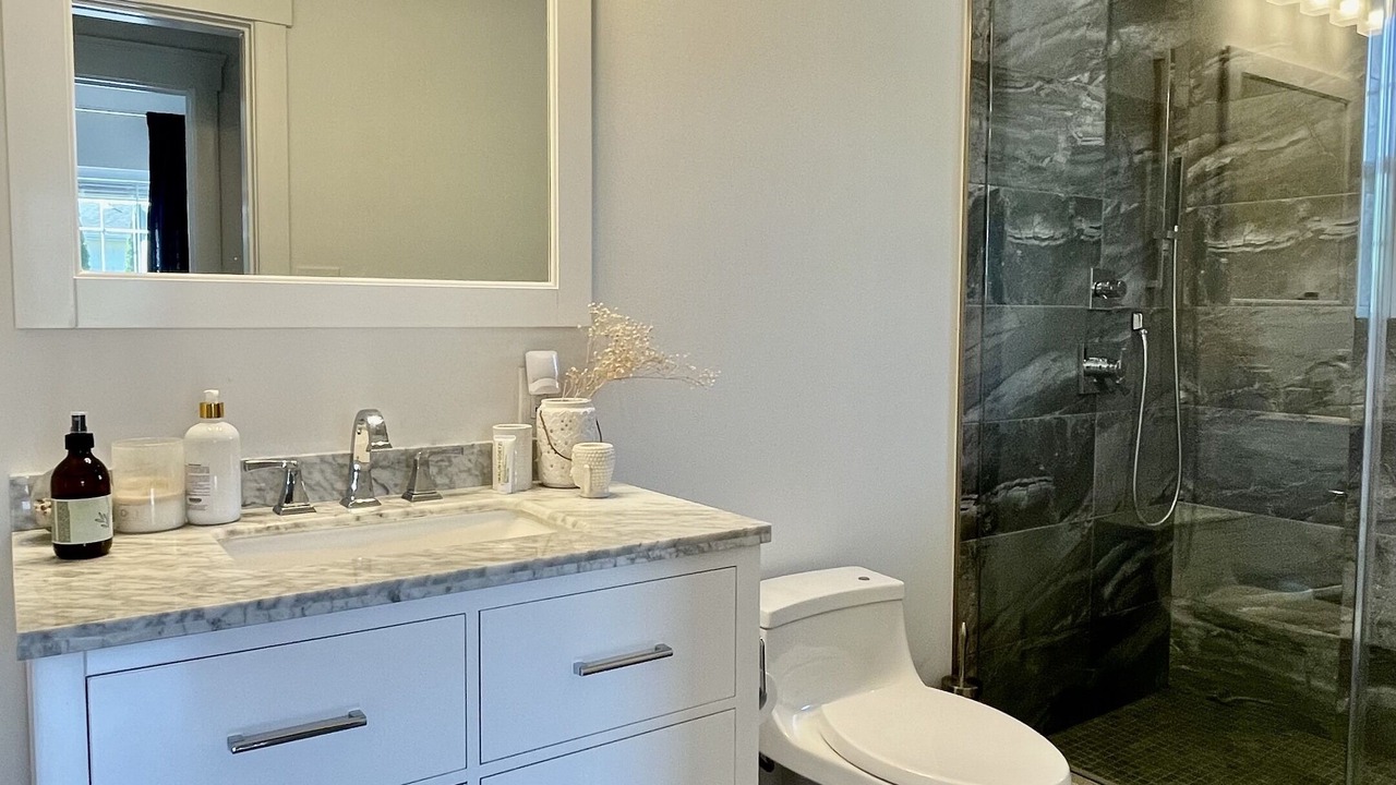 Photo of Bathroom in Shinnecock Hills
