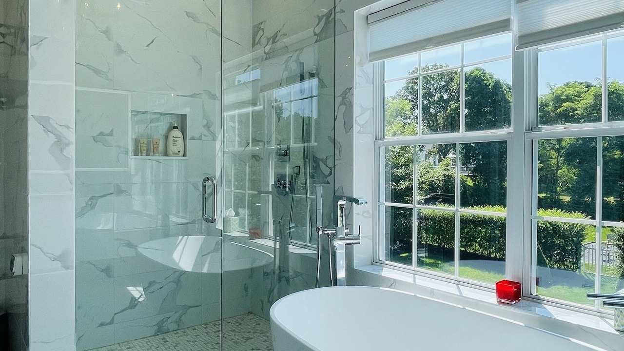 Photo of Bathroom in Shinnecock Hills
