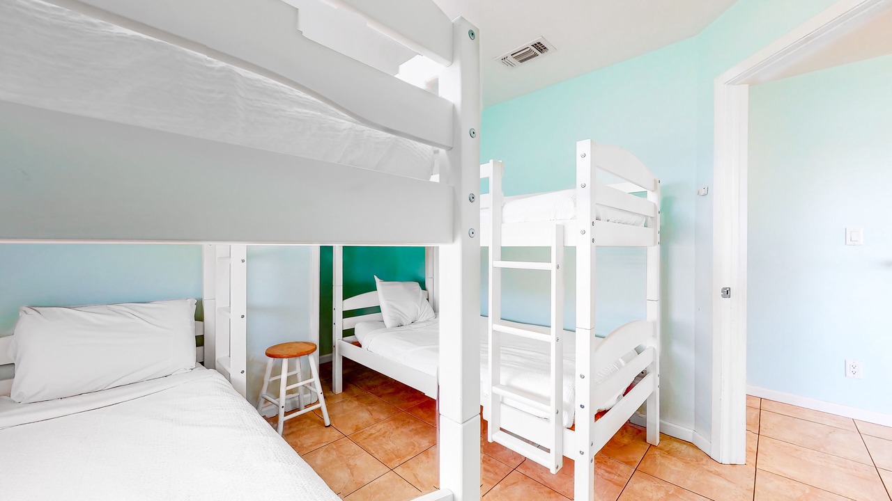 Photo of Bedroom in Terramar Beach