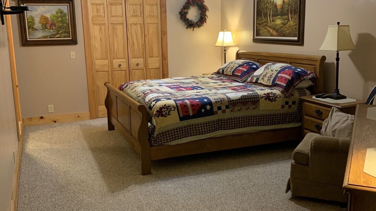Photo of Bedroom in Snowshoe