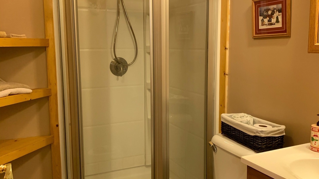 Photo of Bathroom in Snowshoe