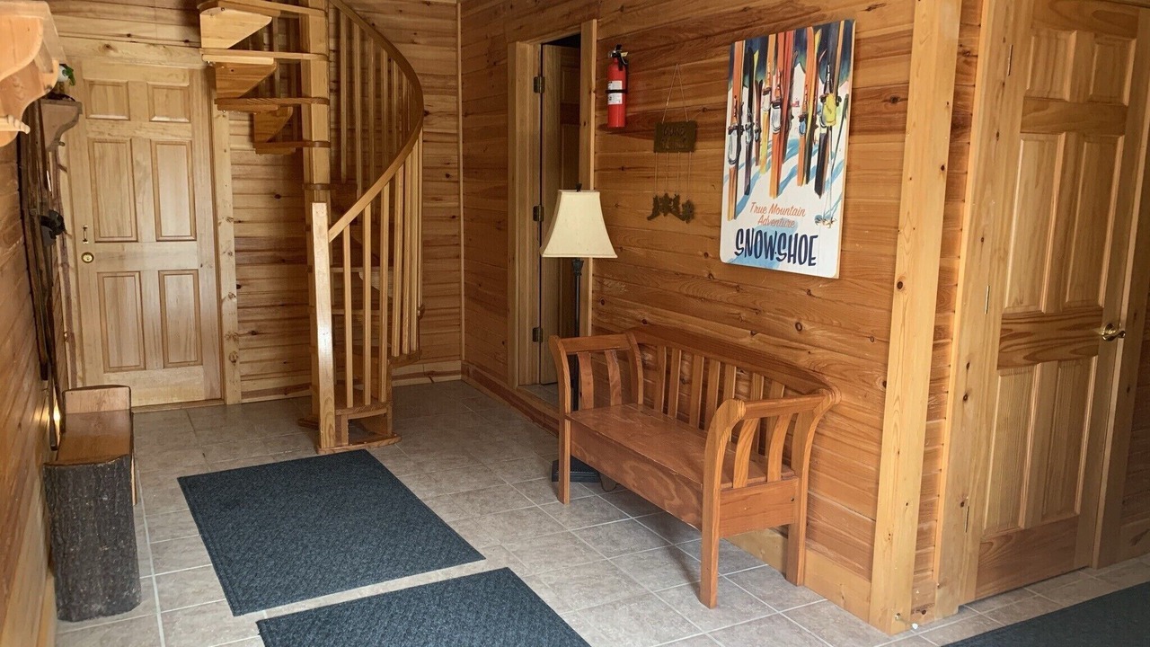 Photo of Bedroom in Snowshoe