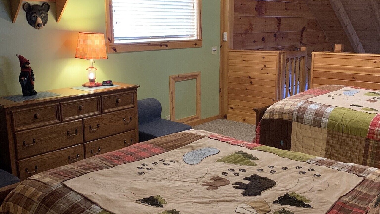 Photo of Bedroom in Snowshoe