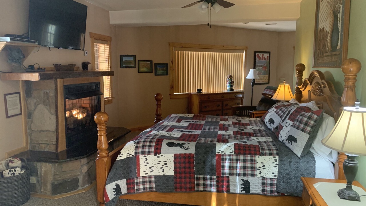 Photo of Bedroom in Snowshoe