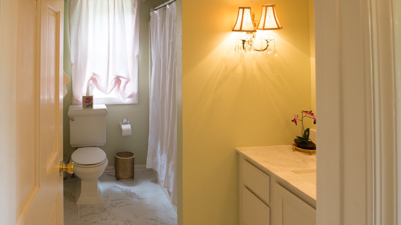 Photo of Bathroom in Washington