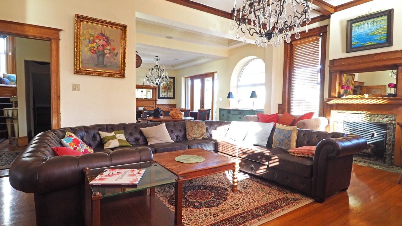 Photo of Livingroom in 16th Street Heights