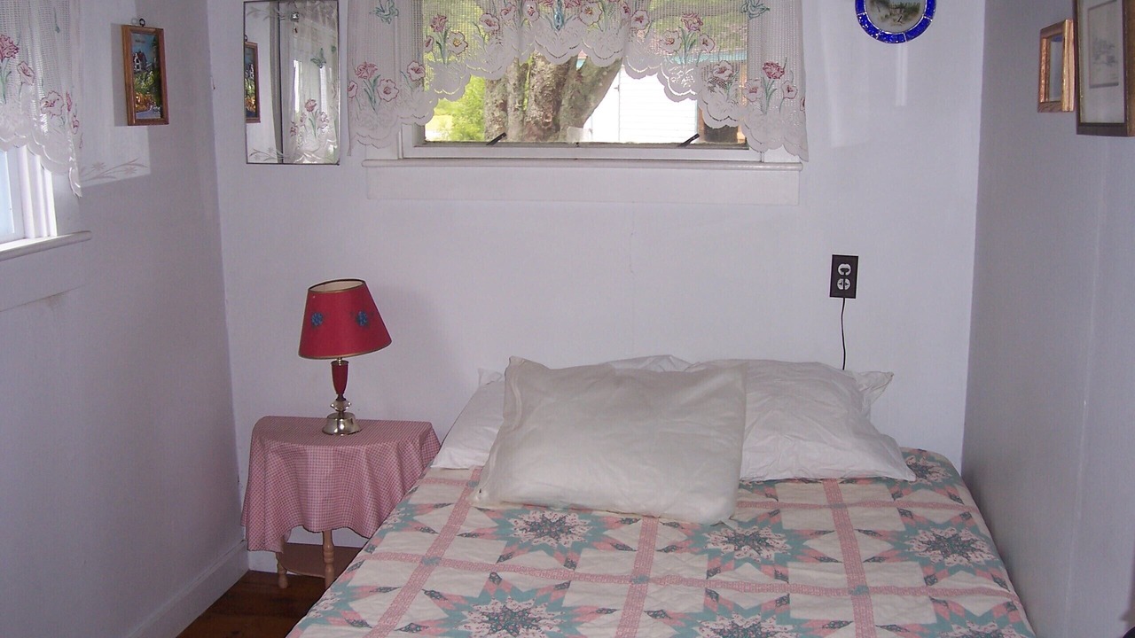 Photo of Bedroom in Jonesport