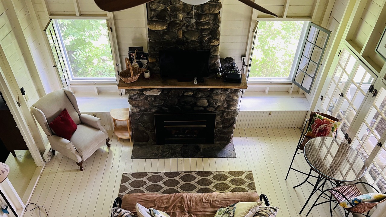 Photo of Livingroom in Newport