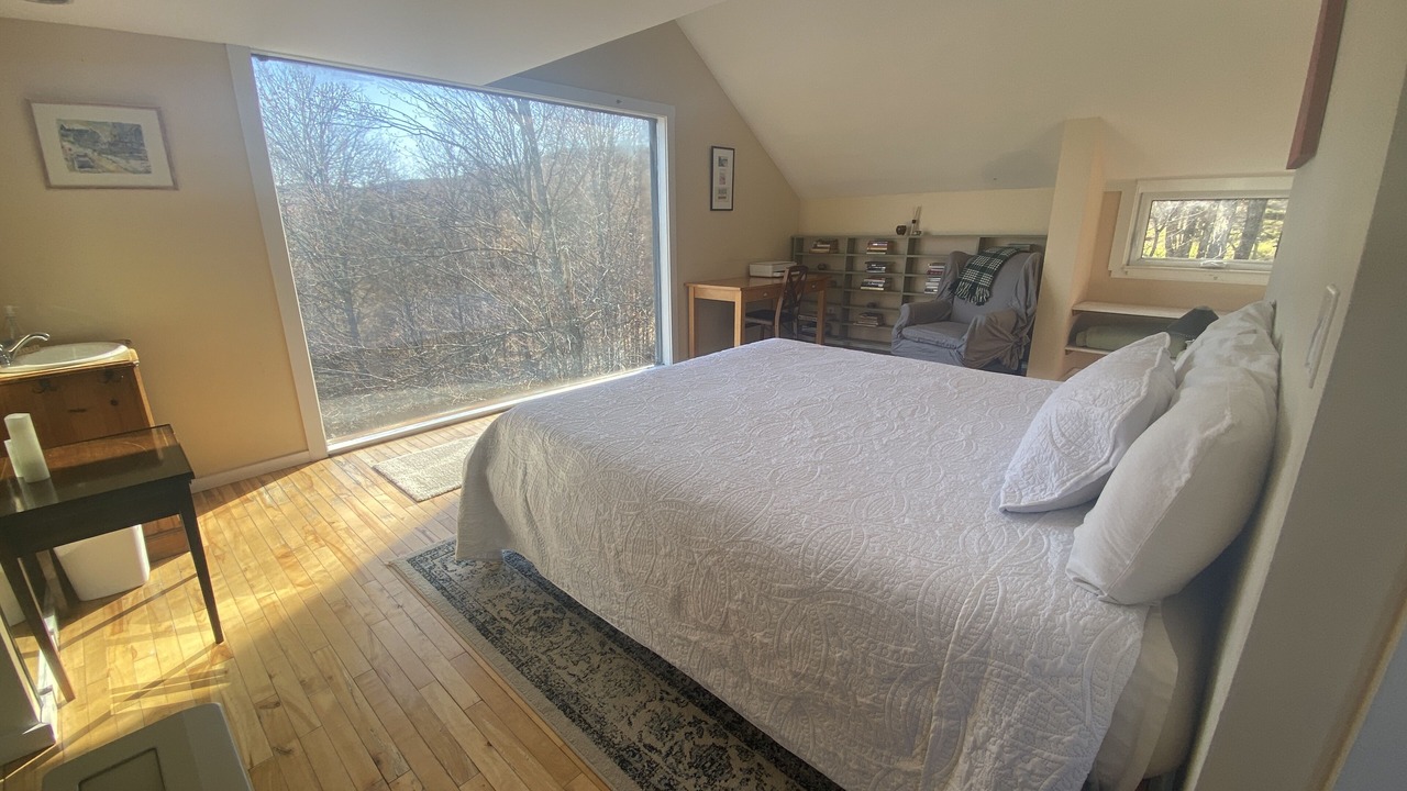 Photo of Bedroom in Warren