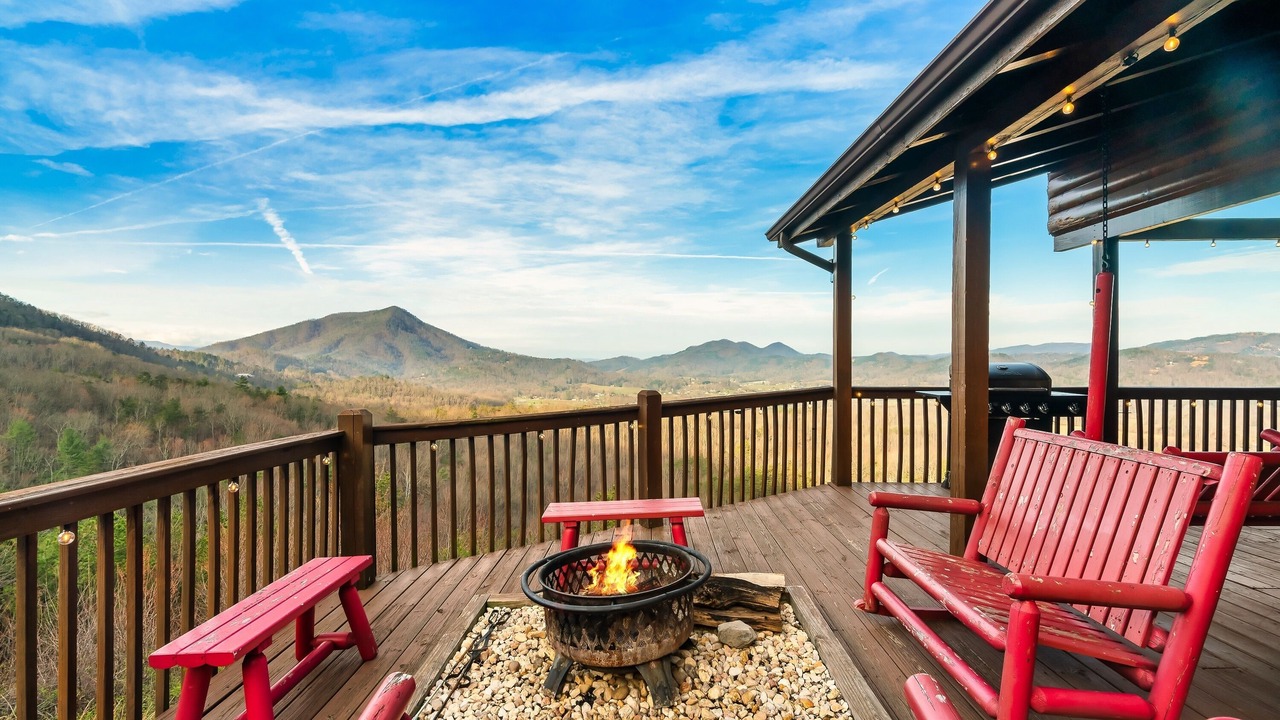 Photo of Patio Balcony in Gatlinburg - Pigeon Forge