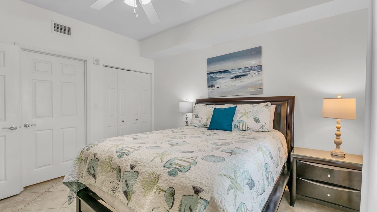Photo of Bedroom in Gulf Shores