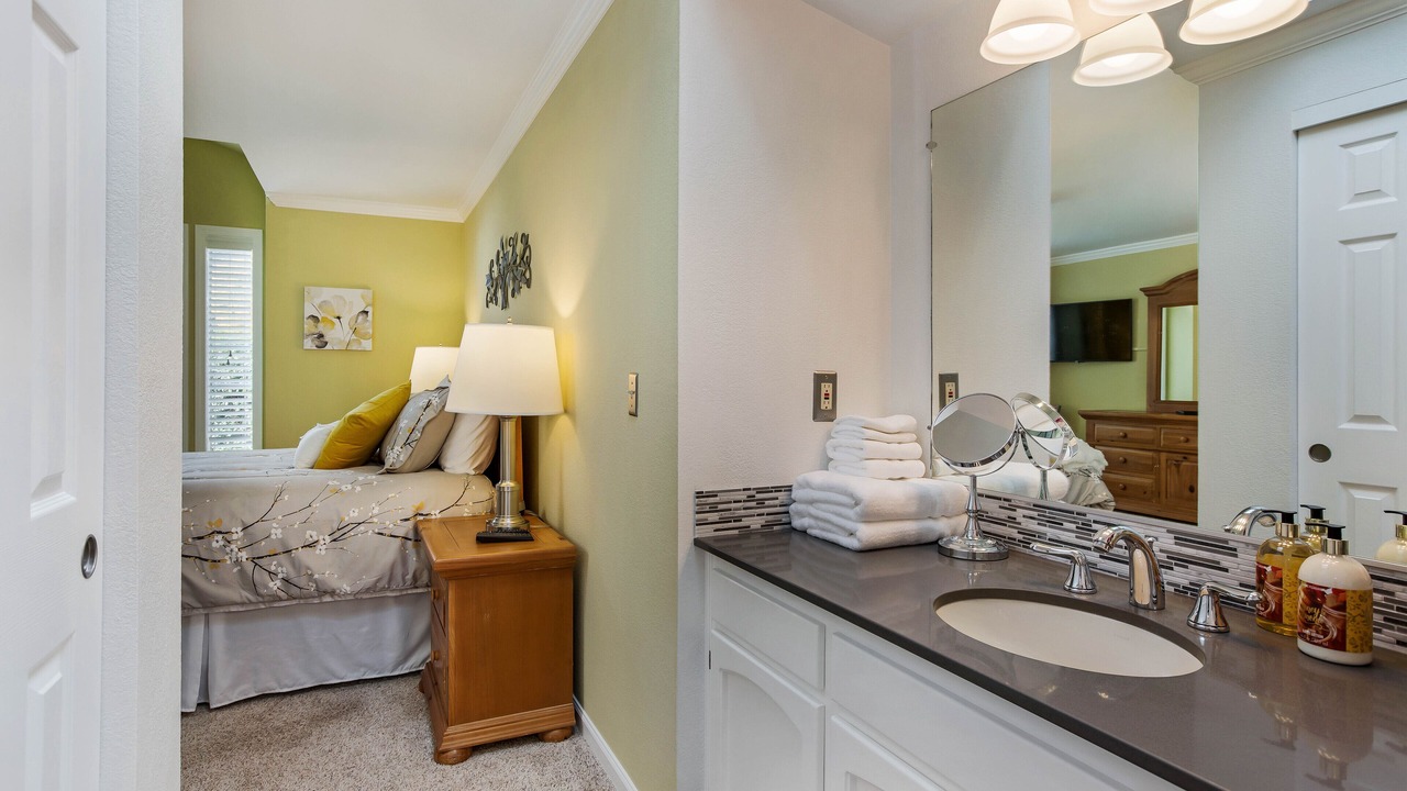 Photo of Bathroom in Oak Harbor