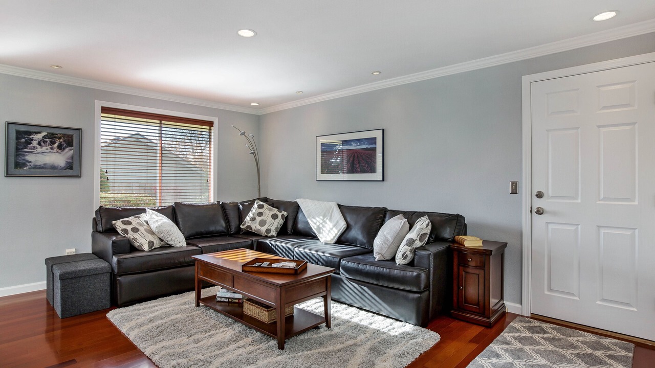 Photo of Bedroom in Oak Harbor