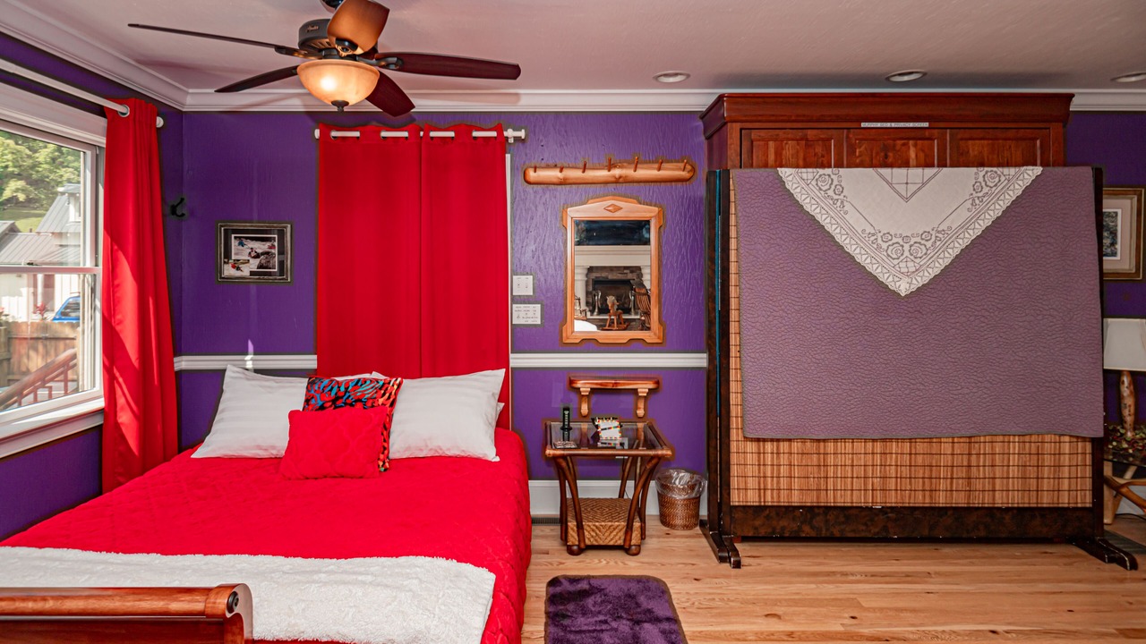 Photo of Bedroom in Friendsville