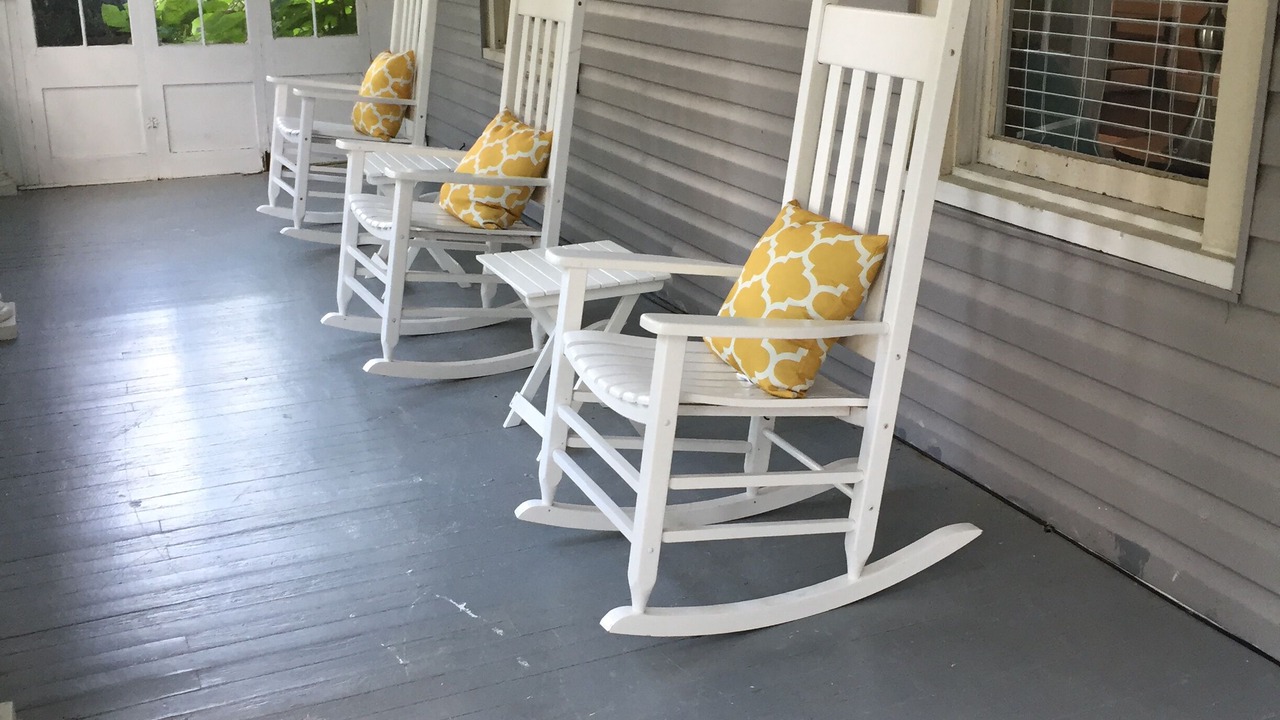 Photo of Bedroom in White Sulphur Springs