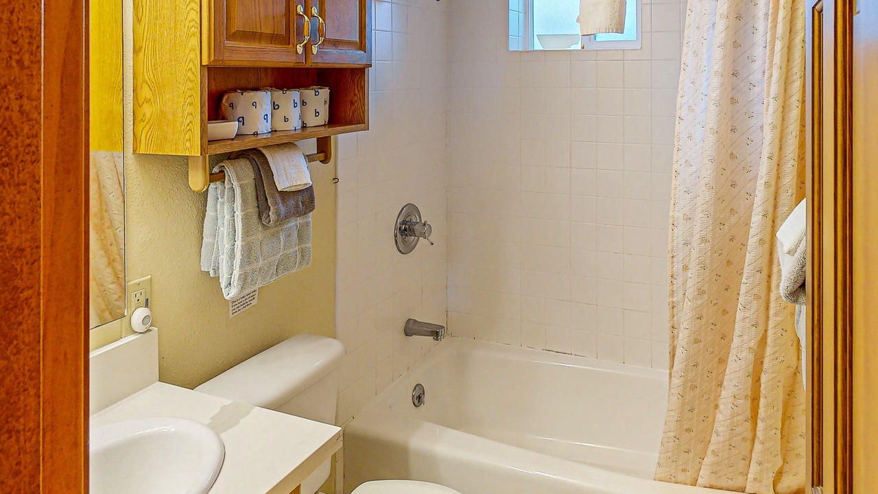 Photo of Bathroom in Nelscott