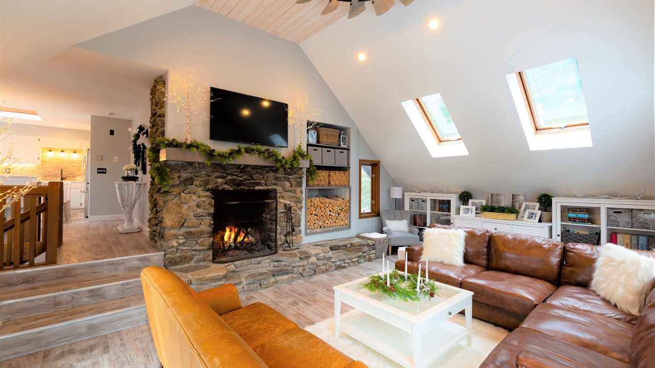 Photo of Livingroom in Bromley Mountain