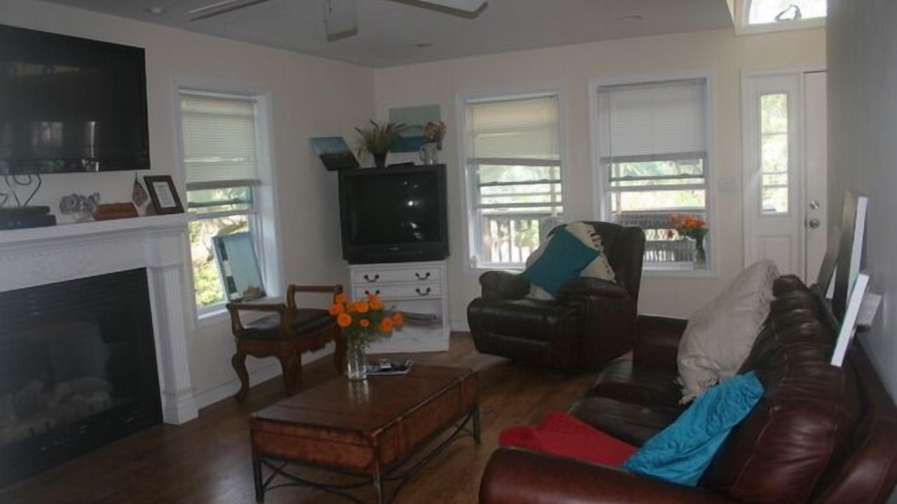 Photo of Livingroom in Ocean Beach