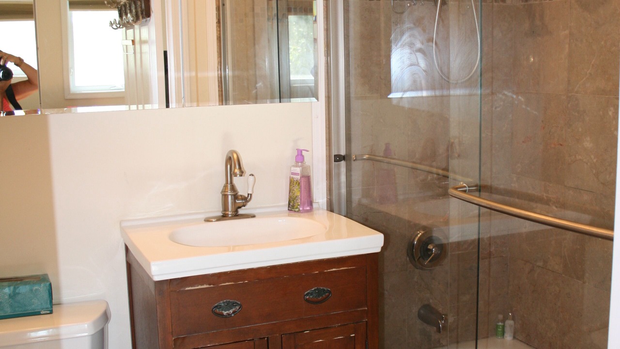 Photo of Bathroom in Ocean Beach