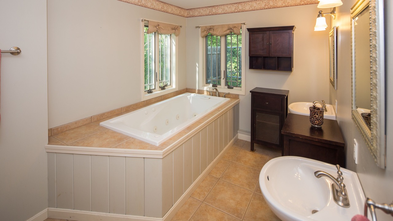 Photo of Bathroom in Bread Loaf