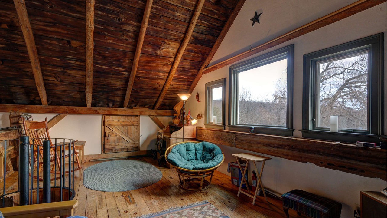 Photo of Livingroom in South Shaftsbury