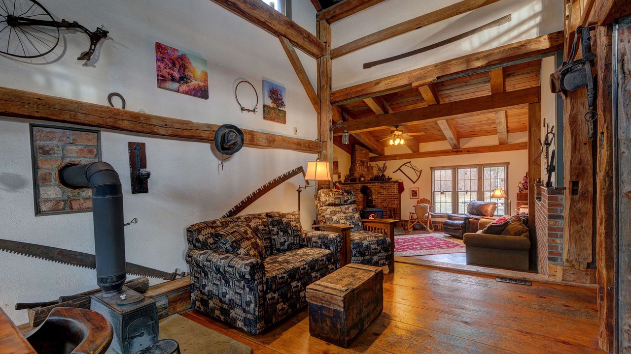 Photo of Livingroom in South Shaftsbury