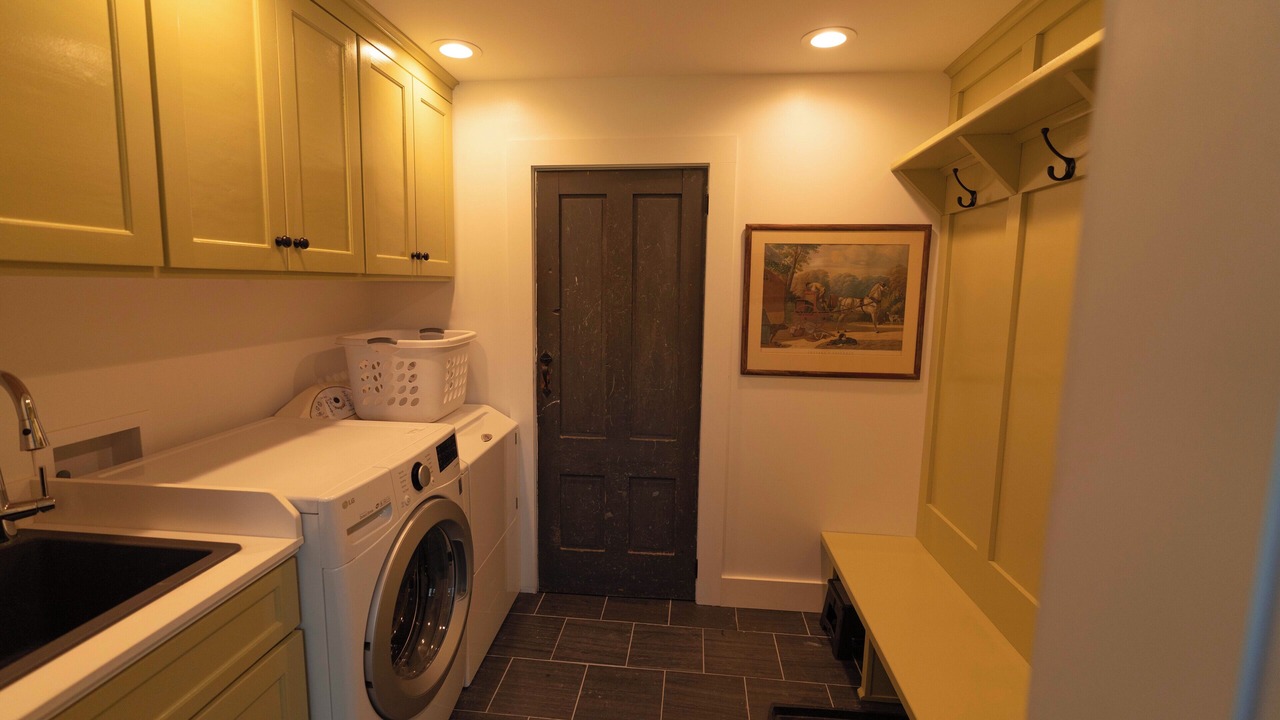 Photo of Bedroom in Clarendon