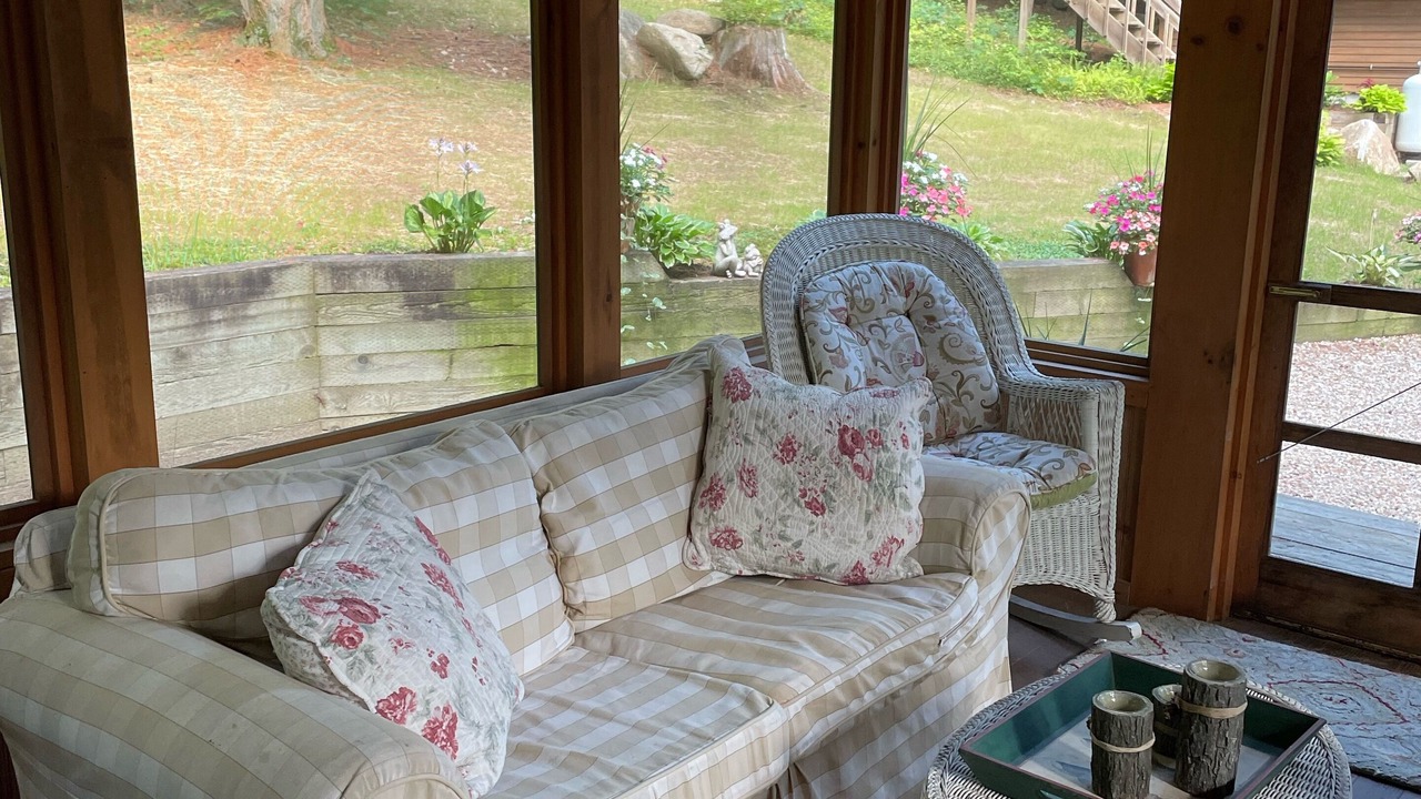 Photo of Livingroom in Swanzey