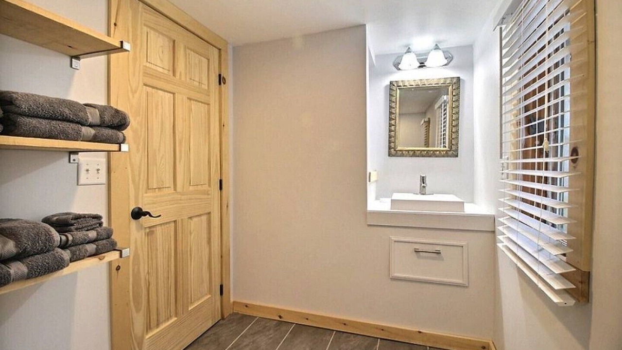 Photo of Bathroom in Jay