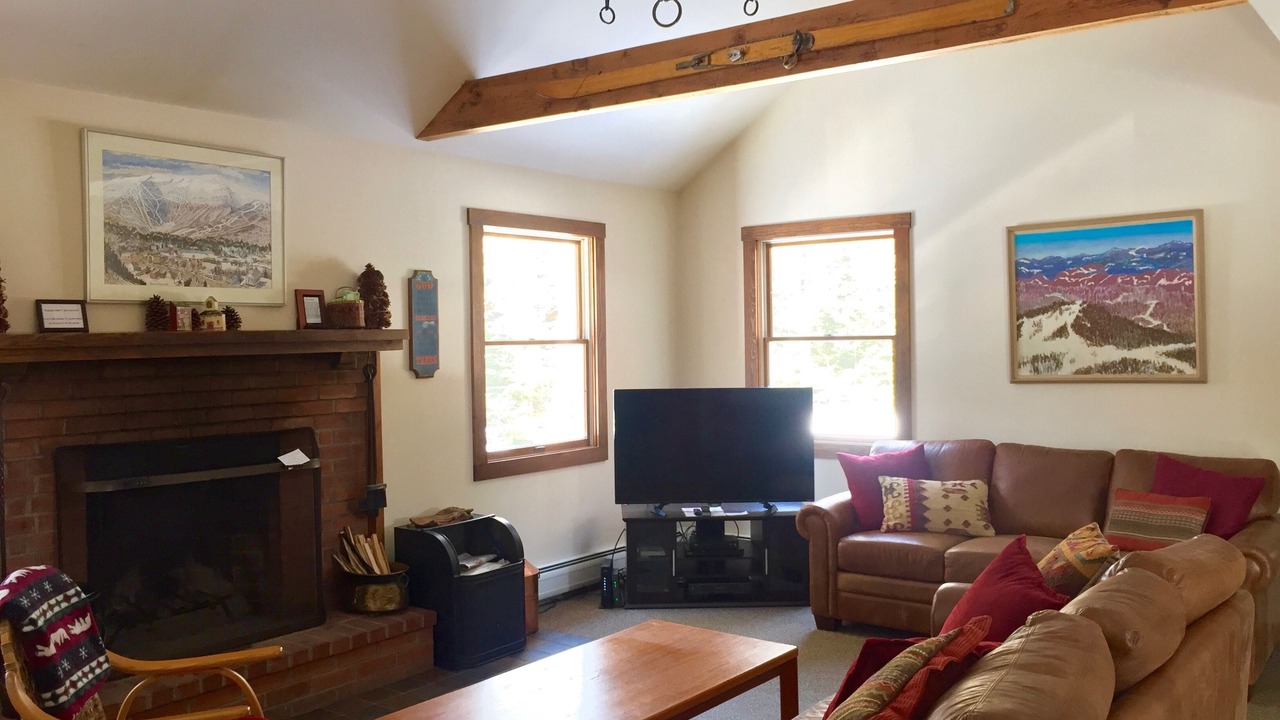 Photo of Livingroom in Morrisville