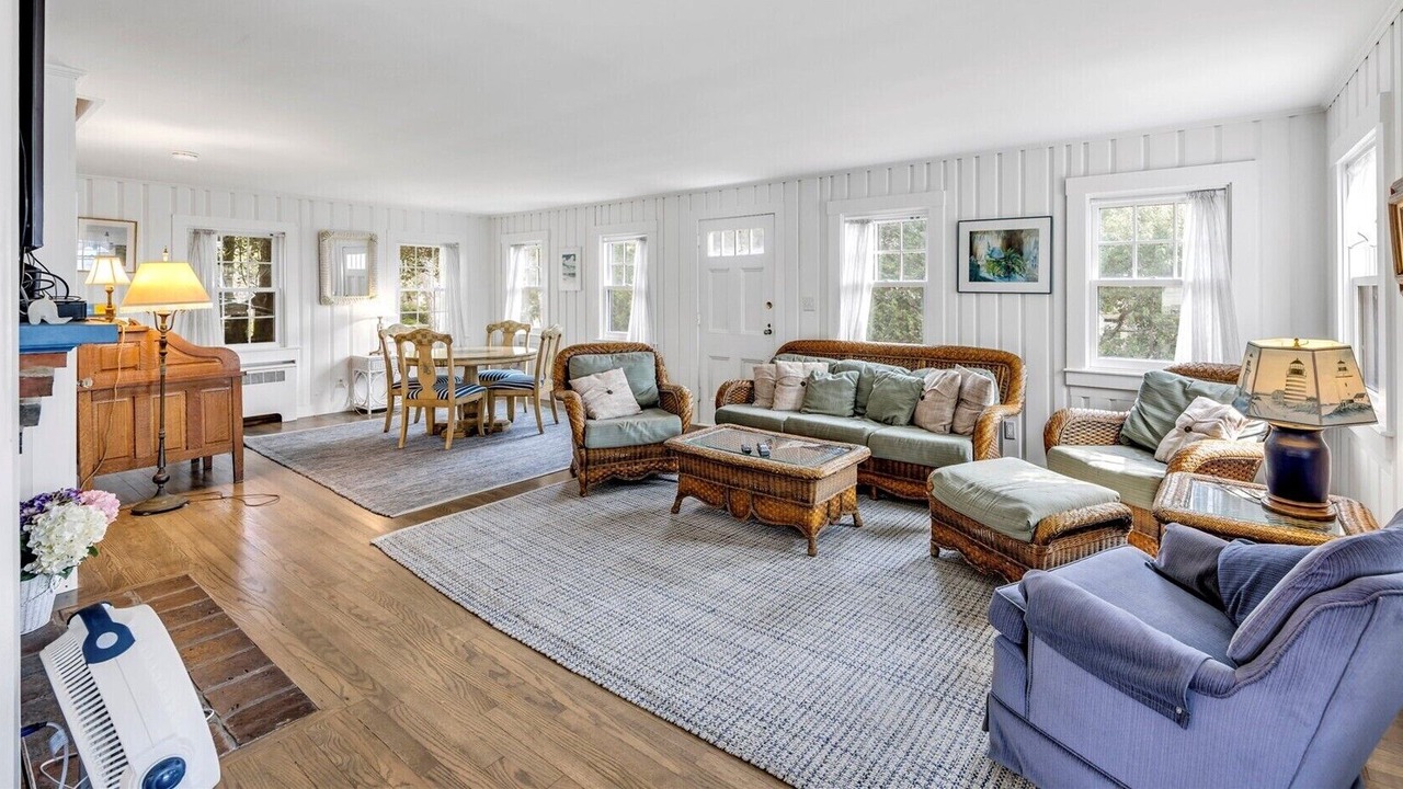 Photo of Livingroom in Dennis Port
