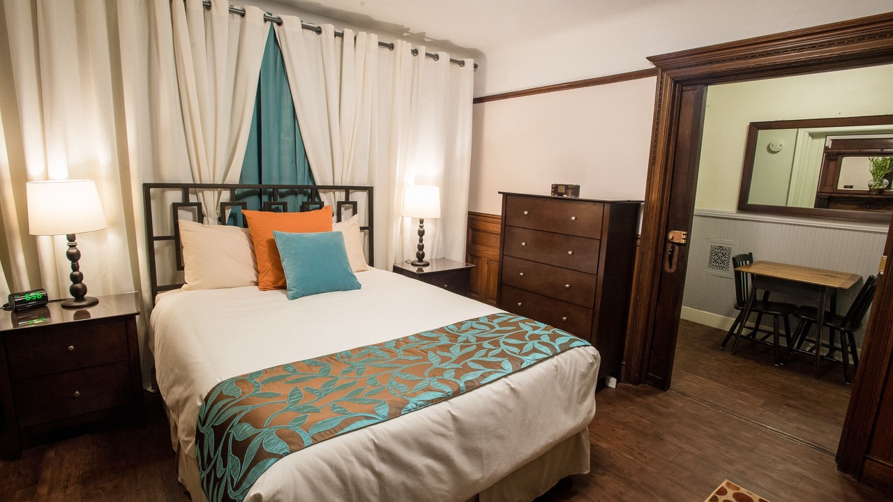 Photo of Bedroom in Prospect-Lefferts Gardens Historic District